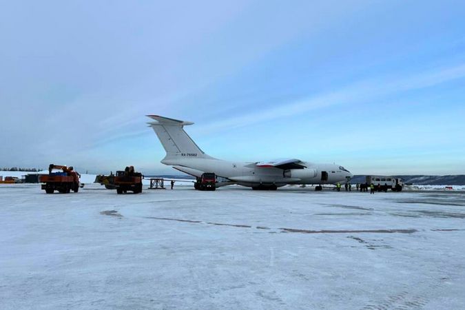 Аэропорт «Эльга» в Якутии принял первые грузовые рейсы - фото 1