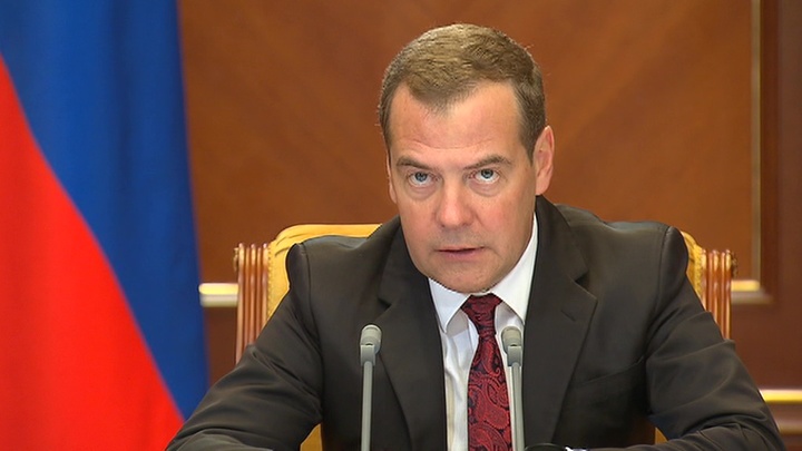 Дмитрий Медведев сообщил о повышении до 10 тысяч рублей пособия на детей - фото 1