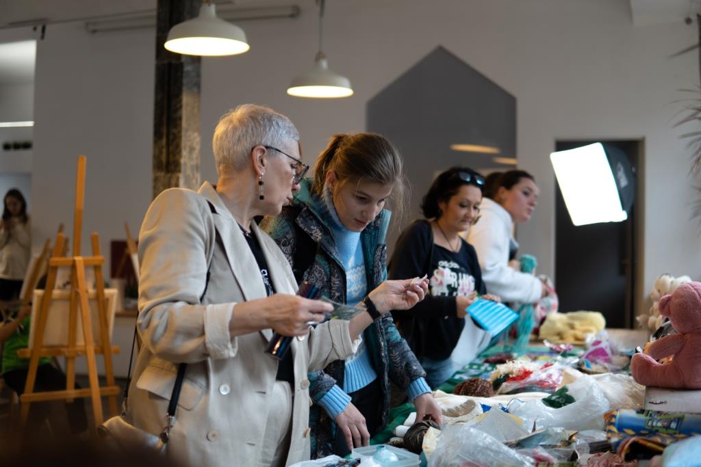 Более десяти тысяч ненужных вещей принесли москвичи на обмен в рамках «Зелёных суббот»    - фото 1